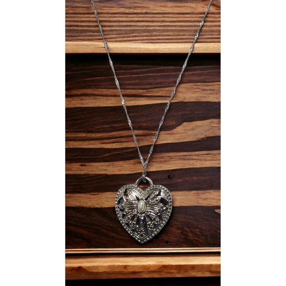 Charming Charlie Puffed Heart Pearl Necklace - Picture 9 of 13